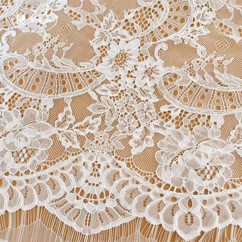 Wedding Dress Supply - 3 Metros. Tela de encaje bordada